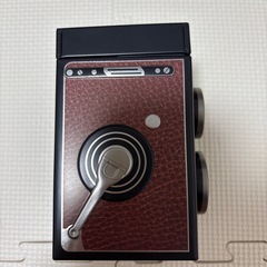 カルディ　カメラ缶の画像