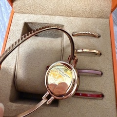 Tory Burch時計の画像