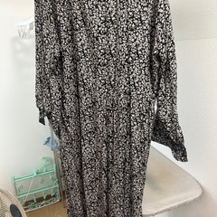 長袖ワンピースの画像