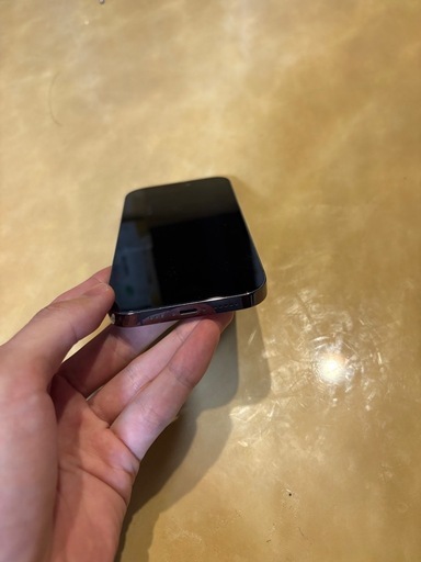 iPhone14pro ほぼ傷なし