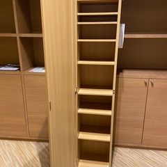 鏡付き棚の画像