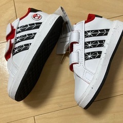 【新品未使用】adidas ベビーシューズ(グランドコートスパイダーマン) IF9893の画像