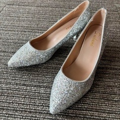 シルバーラメパンプス