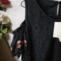 レディース服⑦黒の 肩出しトップスの画像