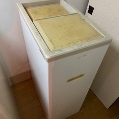 業務用冷凍庫・ストッカー