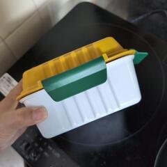 ダイソーのランチボックスの画像