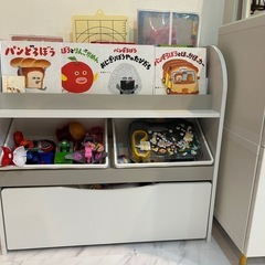 絵本ラックおもちゃ収納