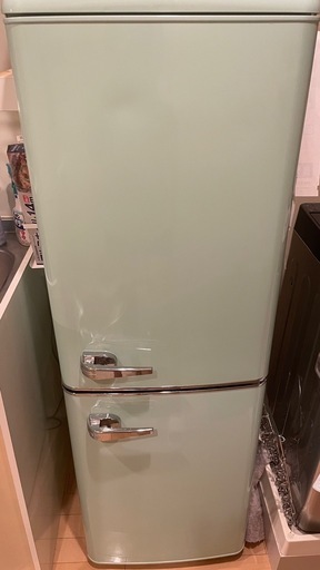 レトロ可愛い冷蔵庫 130l　　
