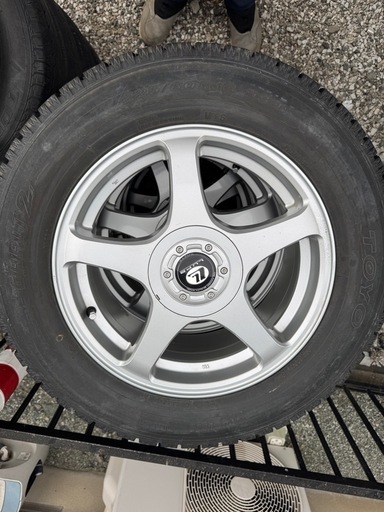 16インチ スタッドレス