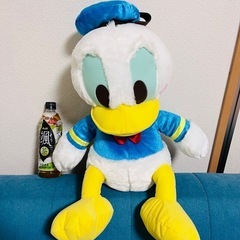 ドナルド　大きなぬいぐるみ
