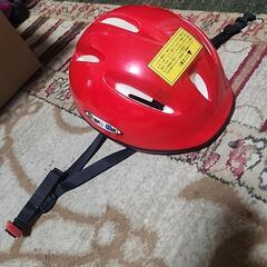 子供用ヘルメット赤