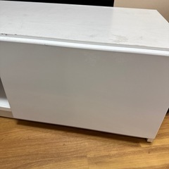テレビ台の画像