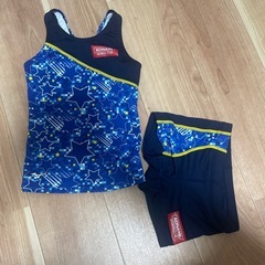 130センチ　KONAMI 水着　女子　　　