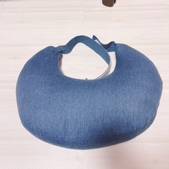 ベビハグ 授乳クッション 若葉の画像