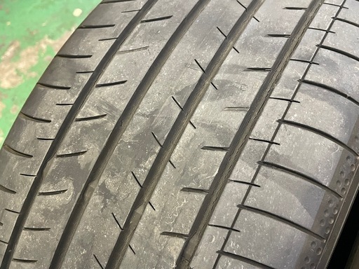 225/45R18 ヨコハマブルーアースGT  AE51  4本