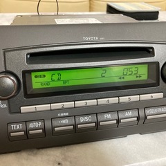 ⭕️動作確認OK  5／25⭕️新車外し美品✨トヨタ　アイシス純正オーディオの画像