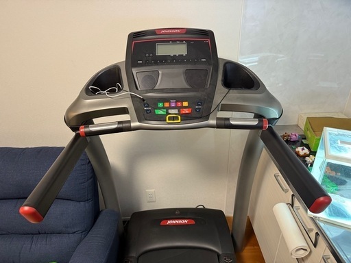 ジョンソン8.1T ルームランナー