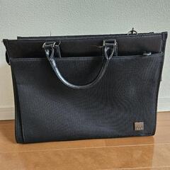 ビジネスバッグ　黒