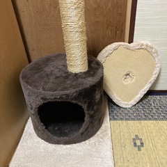 壊れてしまった『キャットタワー』