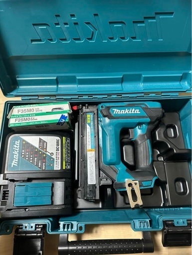 マキタ35mm面木釘打FN350D 18V