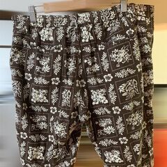 Avail アロハ柄コットンショートパンツ Lサイズ 茶系 夏の主役ボトムスの画像