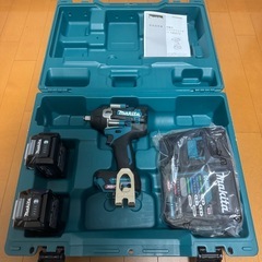 新品未使用！40Vバッテリー2個、充電器、ケース付き！マキタ m...