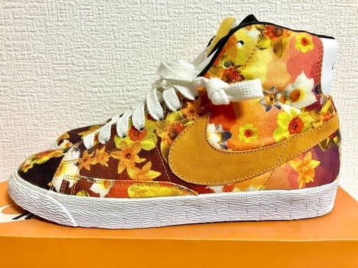 NIKE ナイキ　スニーカー