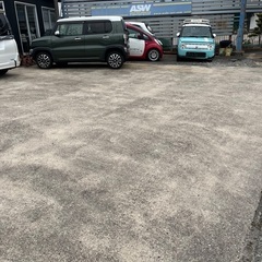 自動車販売　バラし組み付け作業の画像