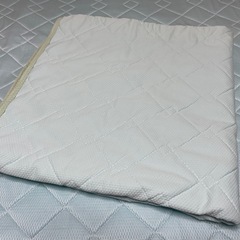 冷感敷きパッド　シングルサイズ