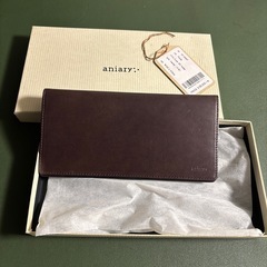 新品／未使用／牛革/長財布