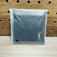 【新品未使用】YSL イヴ・サンローラン　ミラー　鏡の画像