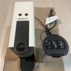 【値下げ】ネスプレッソ・コーヒーメーカー　C30の画像