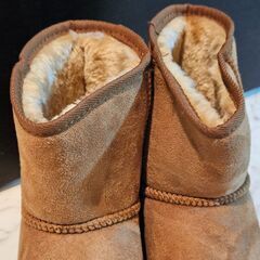 【無料】新品Lサイズ、ムートンブーツの画像