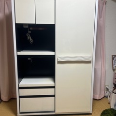 食器棚
