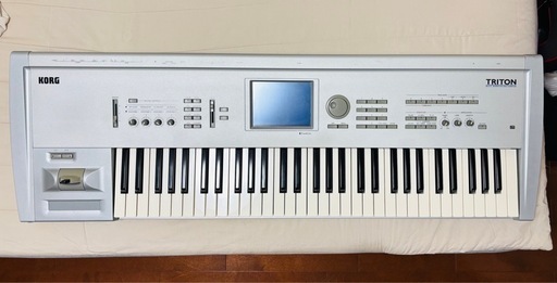 KORG  TRITON（程度良）