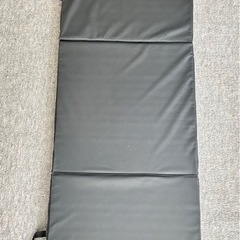 三つ折りマットレスの画像