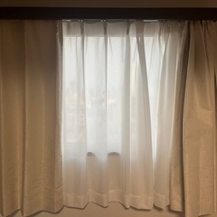 カーテン　ベージュ系の画像