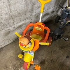 アンパンマン　ベイビーカー　バギー