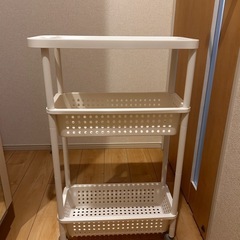 プラスチックラック　白