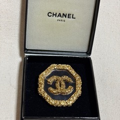 CHANEL溶岩プローチ