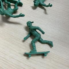 (A-108) TOY BOARDERS スケートボードフィギュアセット 24体の画像