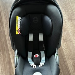 cybex クラウド T i-Size ベビーシート・メリオアダプターの画像