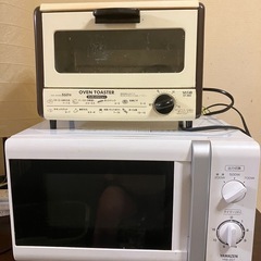 電子レンジとパン焼き機のセット