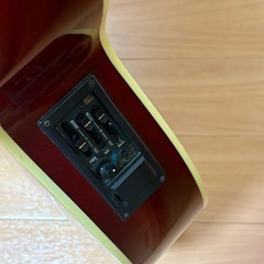 KIMEX CS-200Eエレクトリックアコースティックギター レッド系の画像