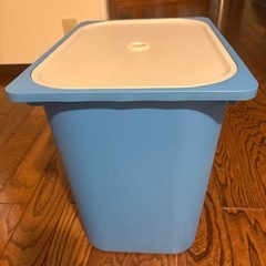 IKEA イケア　トロファスト　ボックス　蓋付きの画像