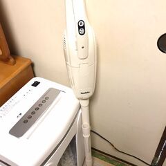マキタ　コードレスクリーナー　掃除機　中古