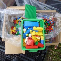 メーカー不明　詳細不明　組み立てブロック　（LEGO？ その他）色々まとめ　おもちゃ　ブロック　子供玩具　動作未確認　欠品有の画像