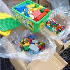 メーカー不明　詳細不明　組み立てブロック　（LEGO？ その他）...