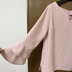 フェリーシェルのバー付きブラウスです☺️の画像