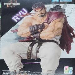 リュウ